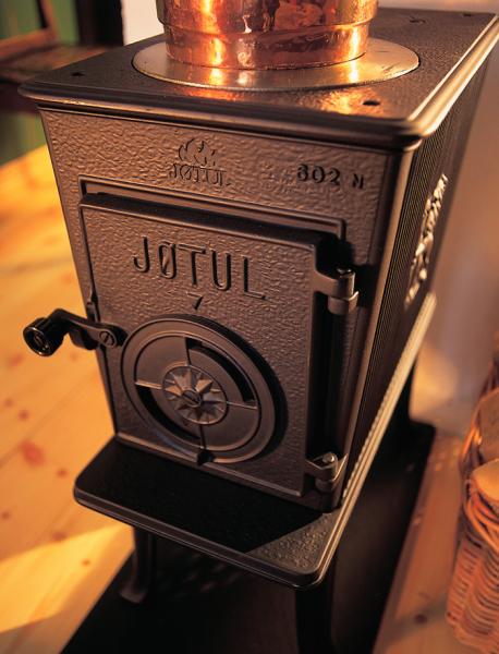 Чугунная печь-камин Jotul F 602 N BP