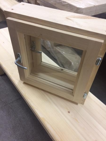 Окно с наплывом Банное 30*35 распашное